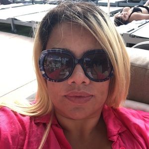 Meet your Posher, Yordana